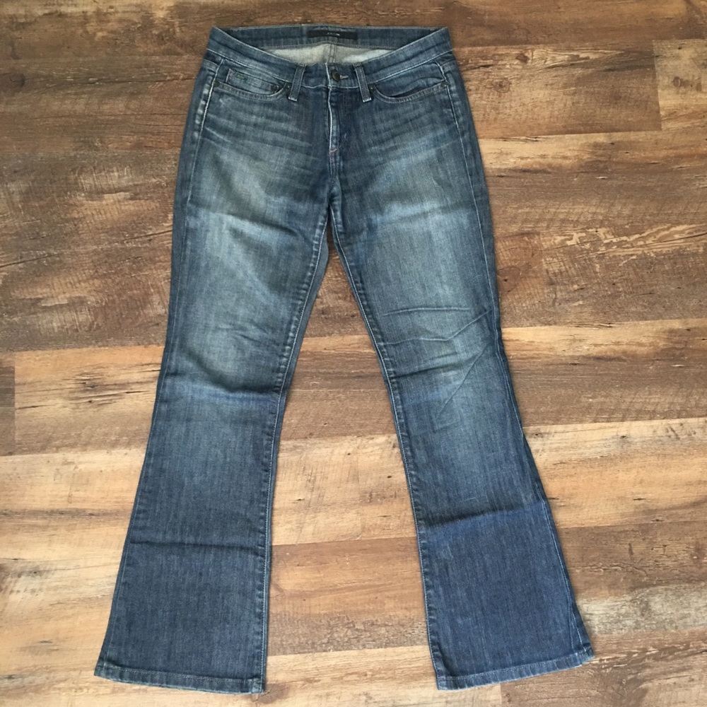 Joe’s Jeans medium wash denim
